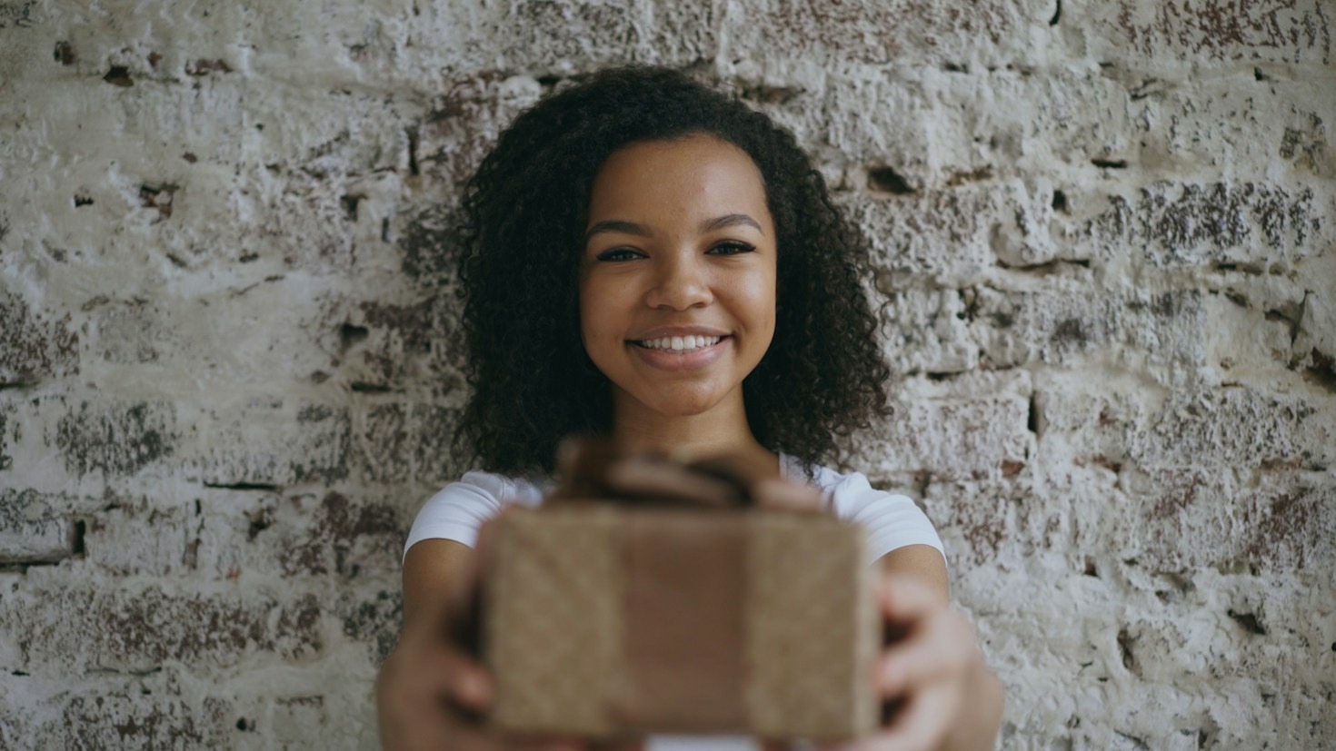 Top Trends in Handcrafted Keepsakes for the Holiday Season